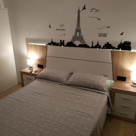 Apartamento RMM27 - Piso en zona tranquila de Tortosa Exterior foto